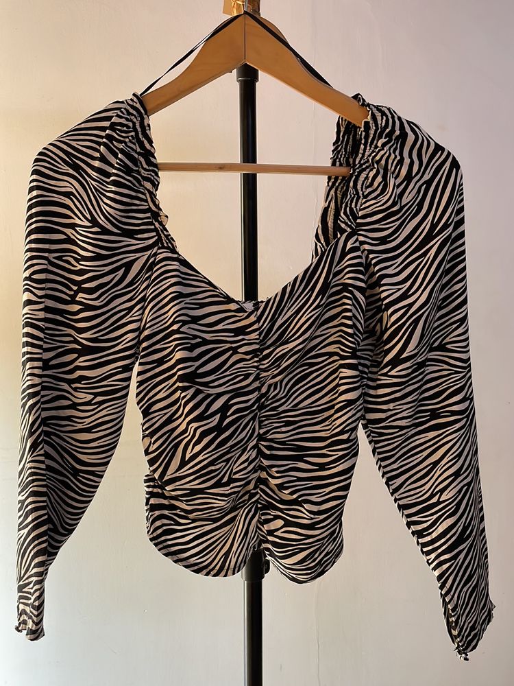 Black Cream Print Top