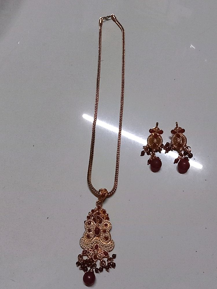 Chain Wid Pendant