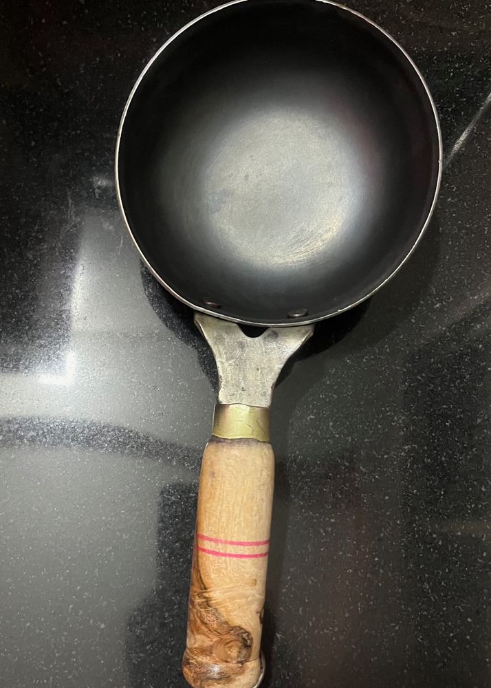 Iron Tadka Pan