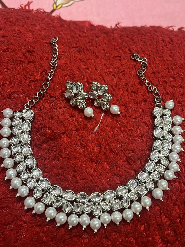 Very Beautiful Necklace  Silver Colour