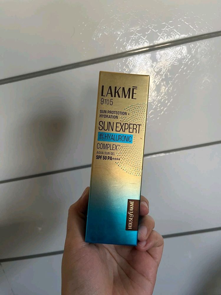 LAKME Sun Expert 1% Hyaluronic Gel Sunscreen SPF 5