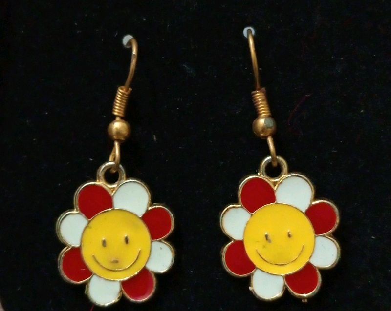 Cute Smile Face Earrings