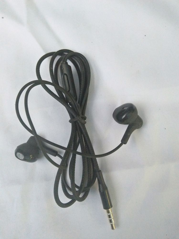 Earphone