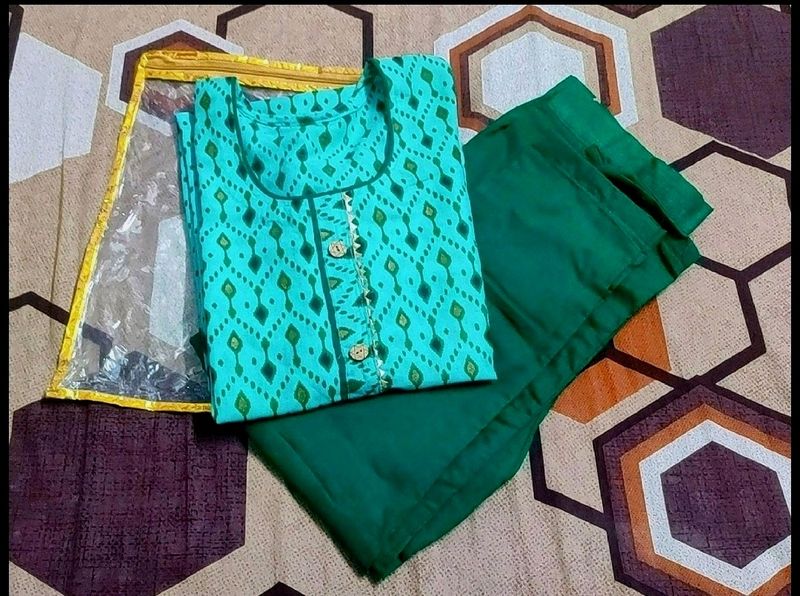 Green Cotton Suit Set 💚