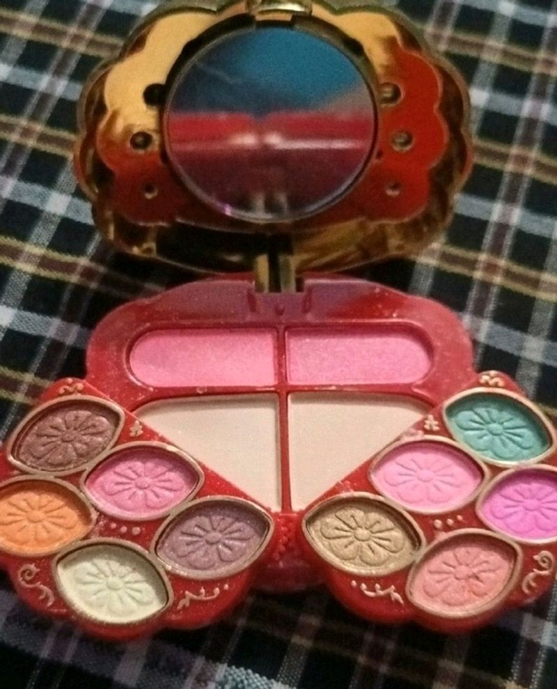 Makeup Kit