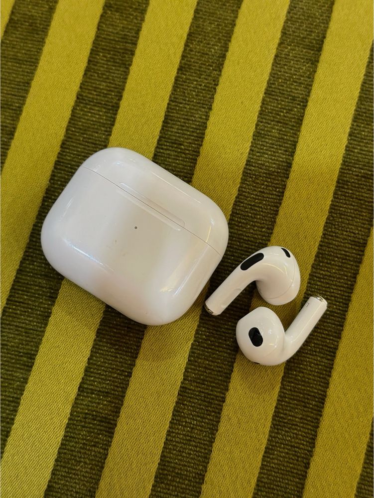 Apple AirPod 3rd Generation