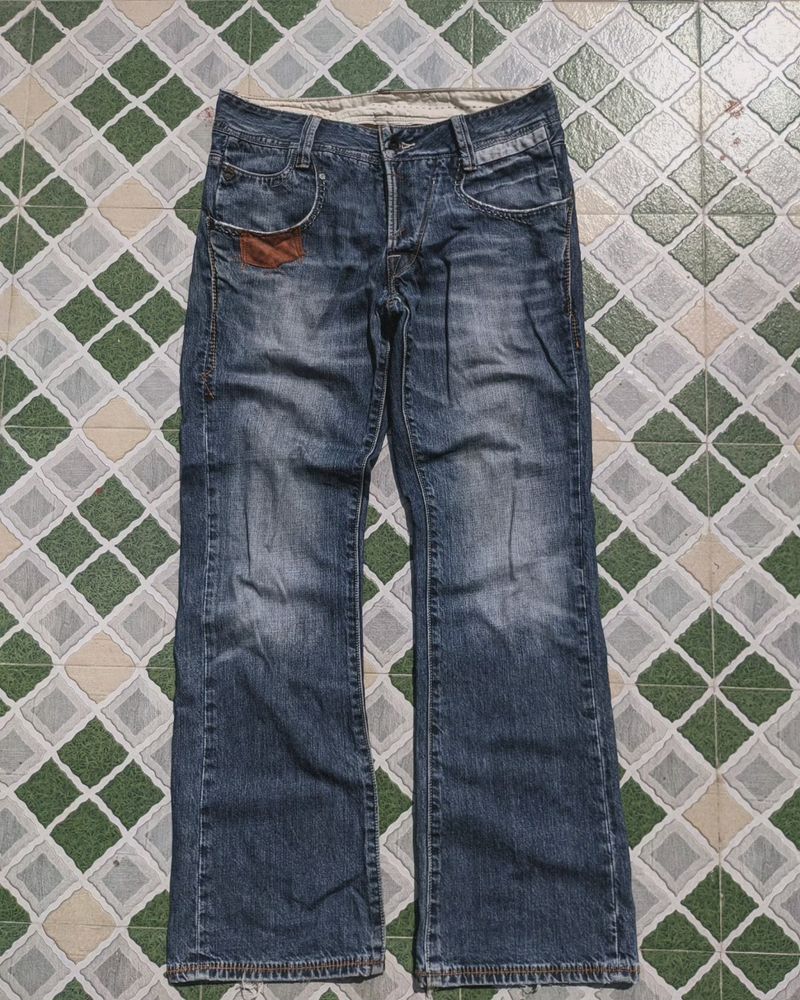 LEVI'S VINTAGE FLARED JEANS