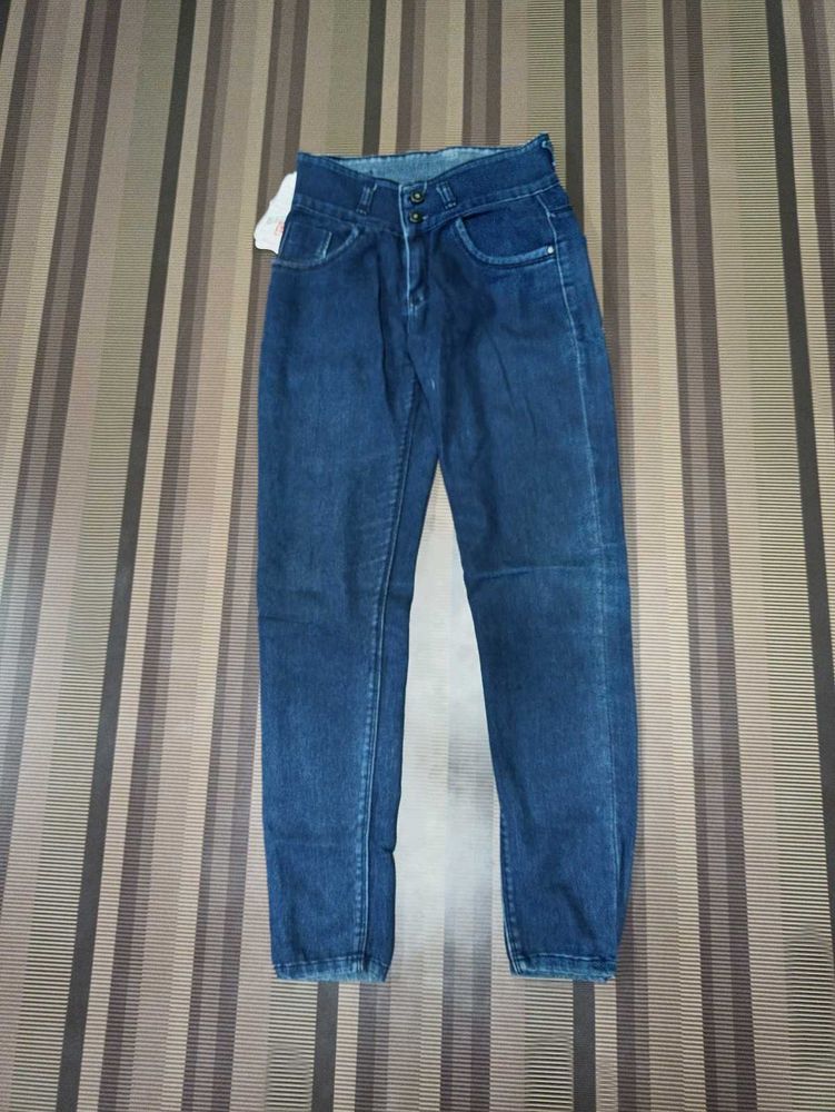 Z-38 Size 26 Slim Fit Women Denim Jeans