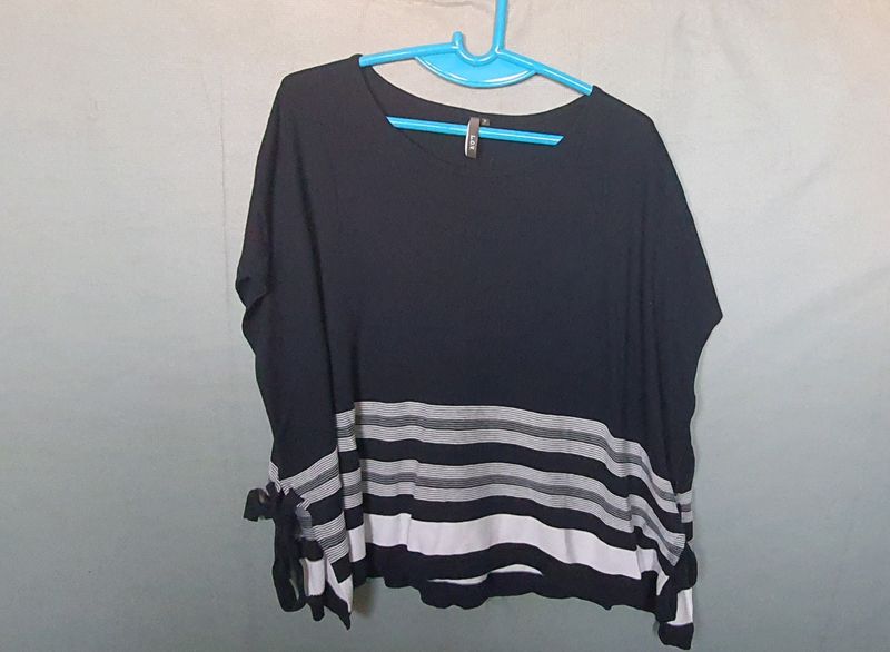 Kaftan style LOV Pullover Top