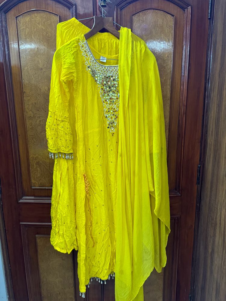 Haldi Suit