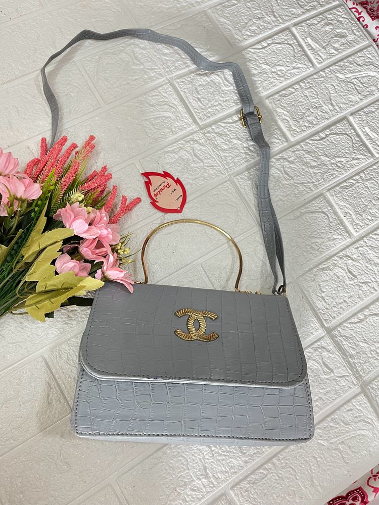 Grey croco pattern handbag/slingbag