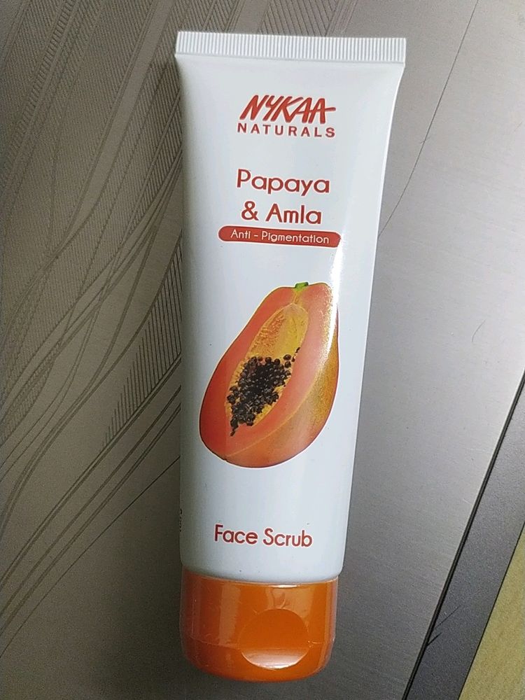 Nykaa Papaya And Amla Face Scrub