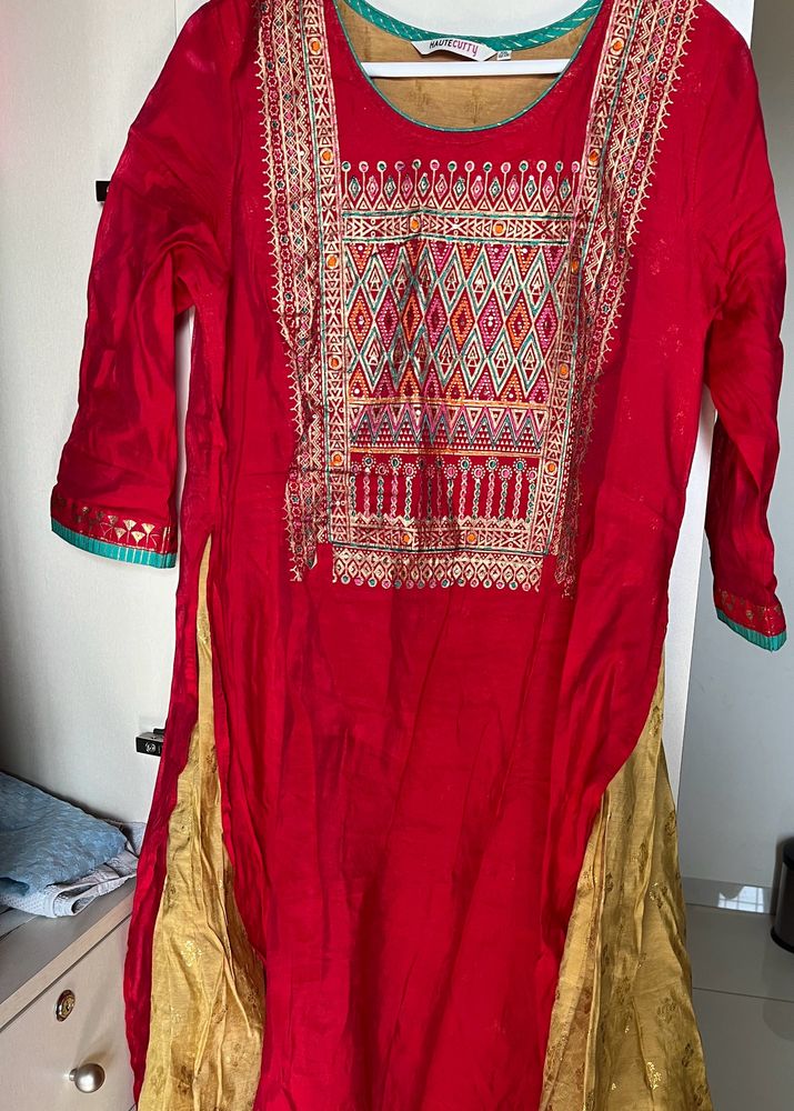 Nice Ethnic Gown