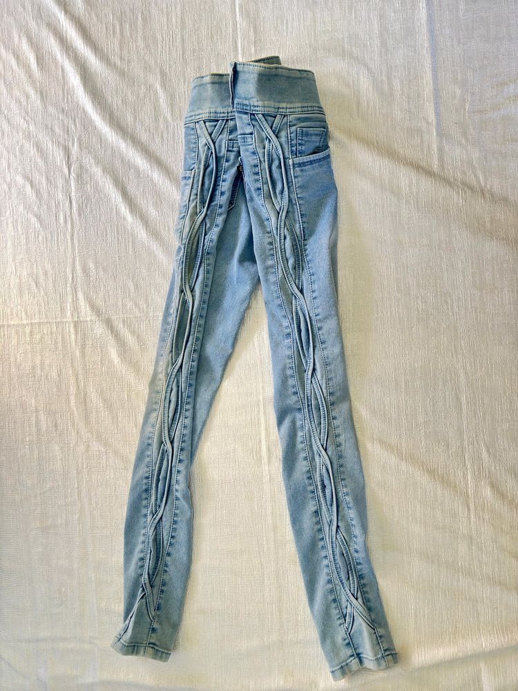 Crossed Pattern Light Blue Jeans