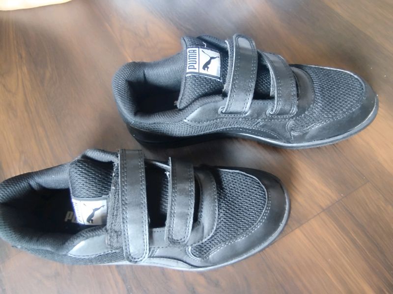 Black Puma Shoes