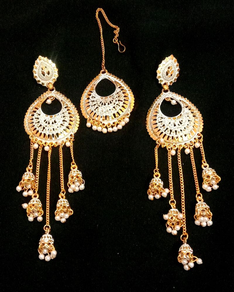 Earings With Mangtika