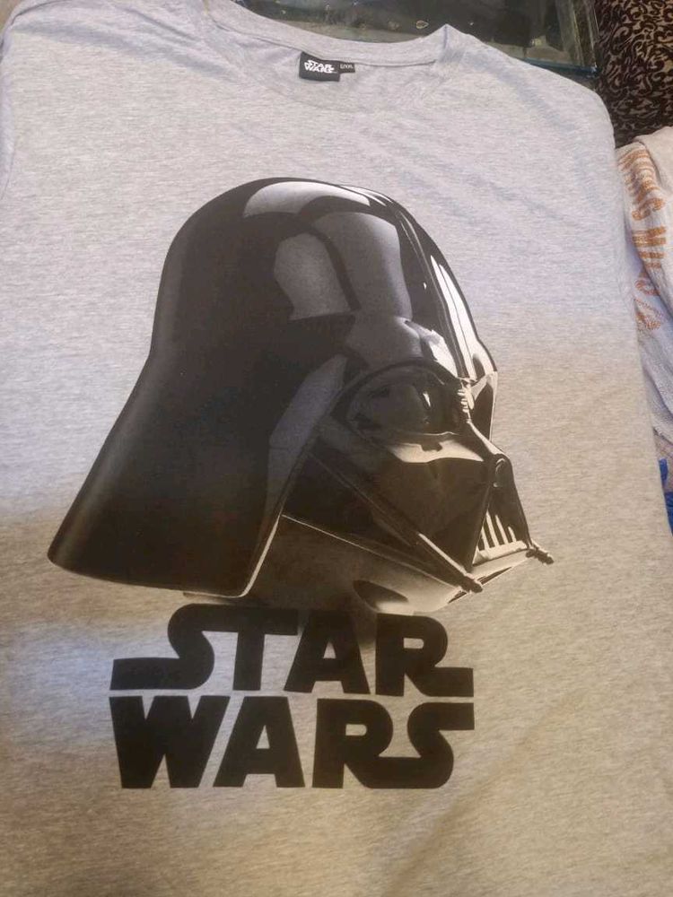 Star Wars T-shirt