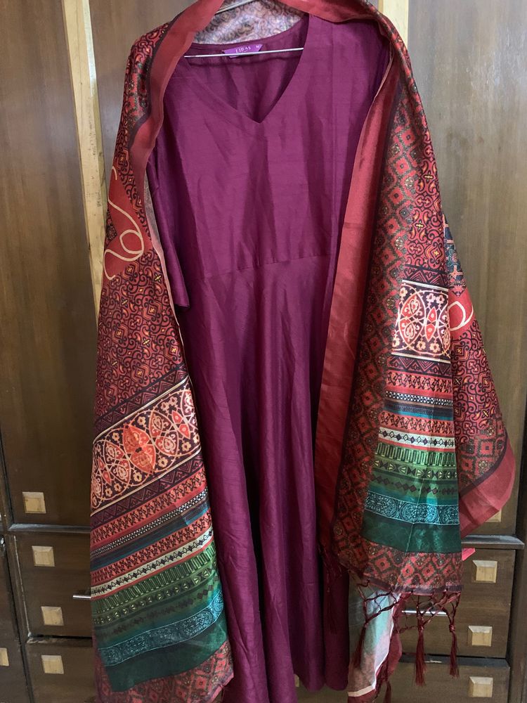 Libas Kurta Set With Dupatta