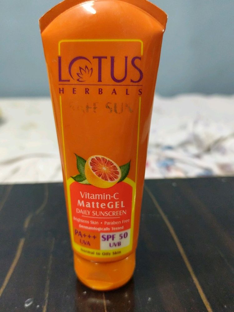 Lotus Sunscreen Gel