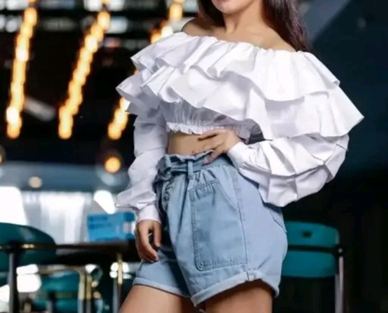 White Offshoulder Puff Sleeves Crop Top