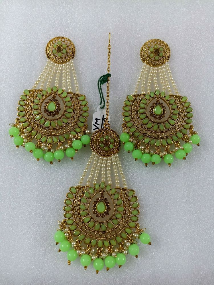 Ethnic Earrings With Maang Tikka