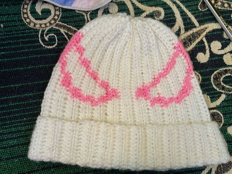 Crochet Spiderman Gwen Beanie ( Clearance sale )