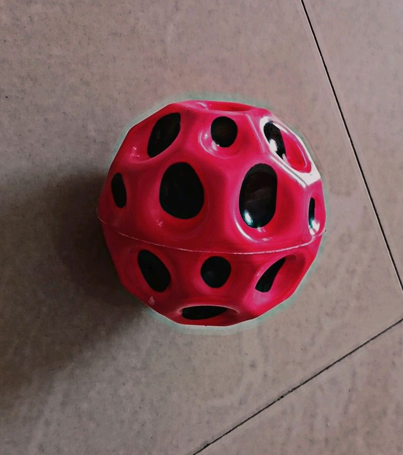 MOONBALL RED COLOURED