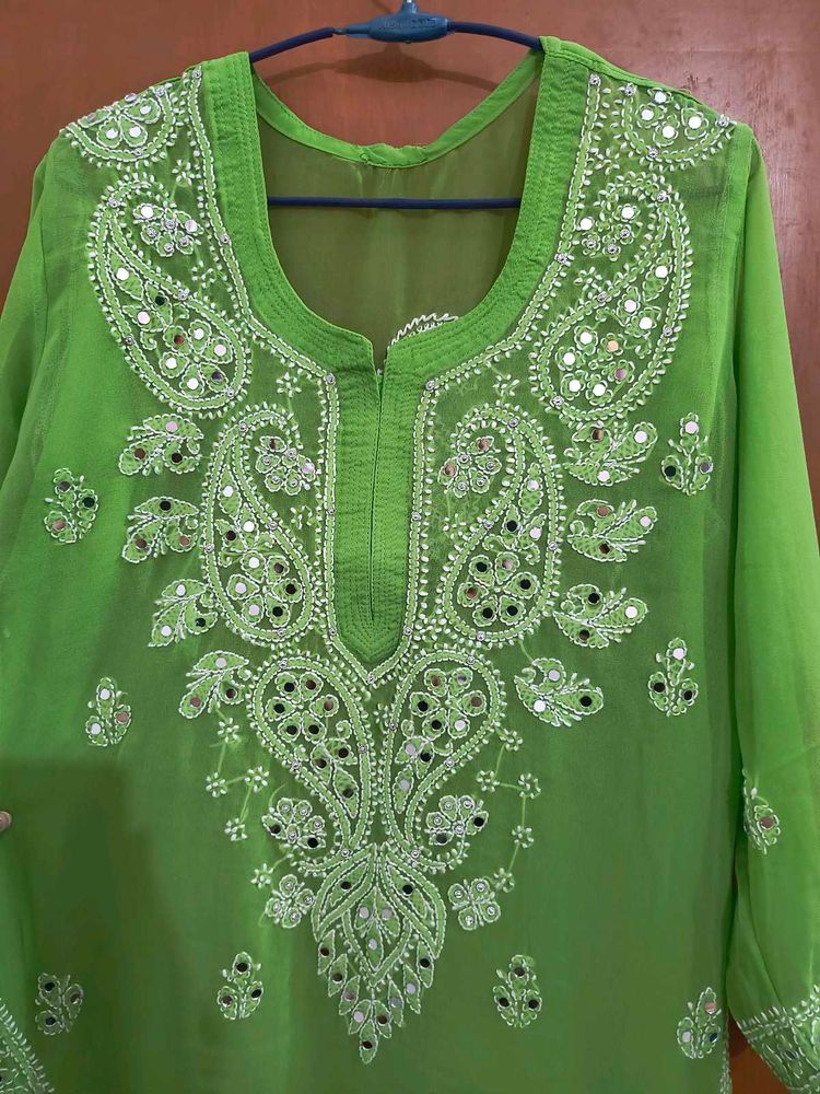 Chikankari Kurta 💚