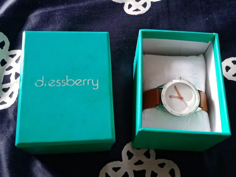 Dressberry Watch