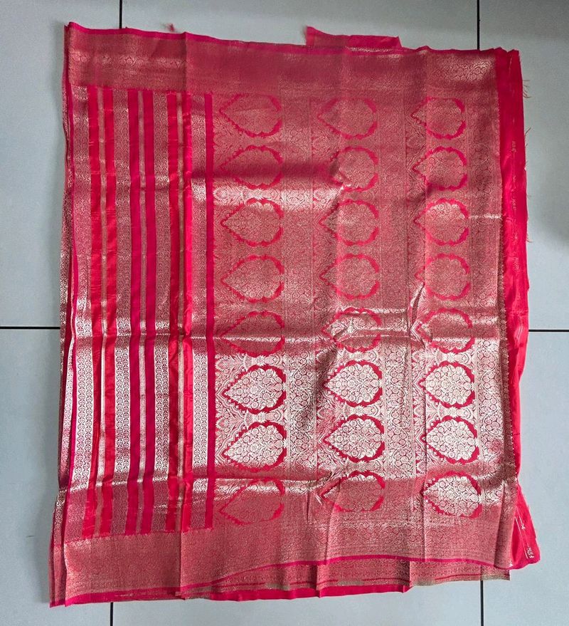 Gulabi Pink Beautiful Designer Saree