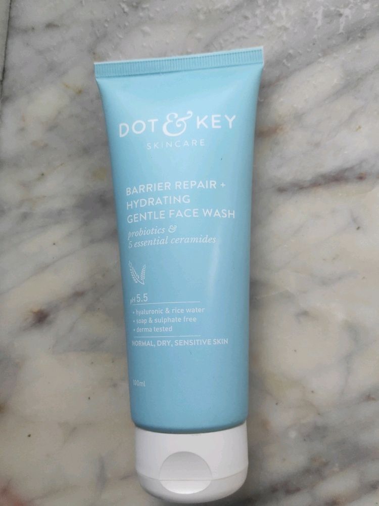 Dot & Key Face Wash