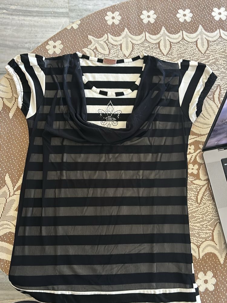 Black And White Stripe Top