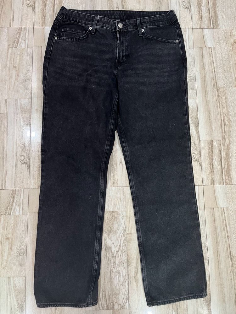 H&M CURVY STRAIGHT FIT JEANS