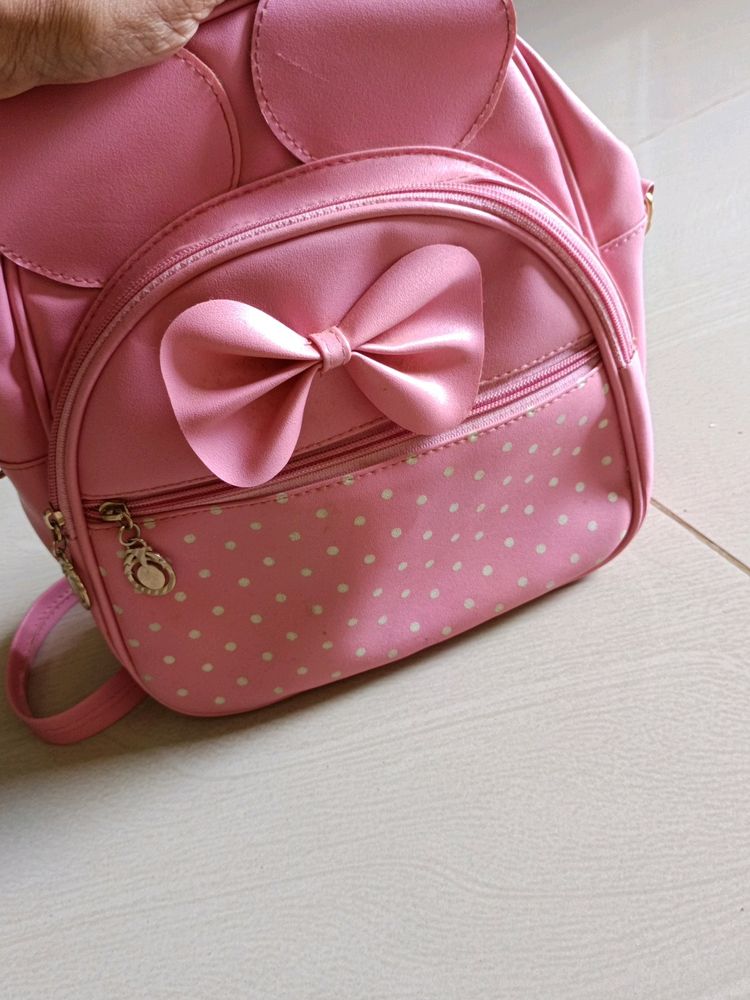 Awesome Quality Pink Bagpack For Kids