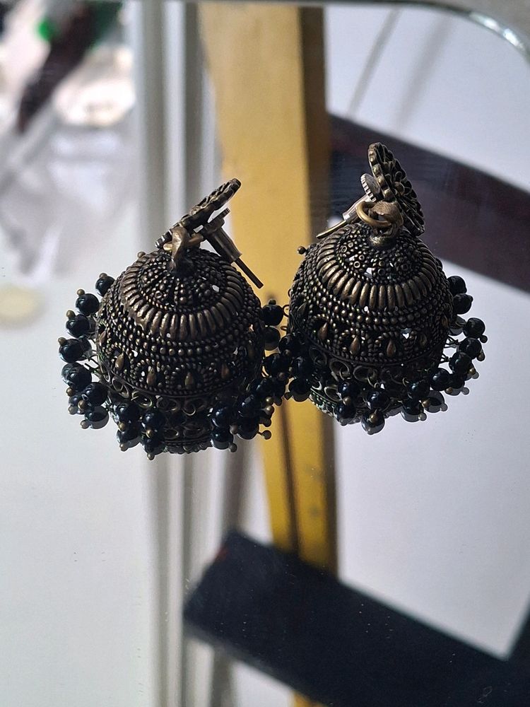 GOLDEN BLACK JHUMKAS