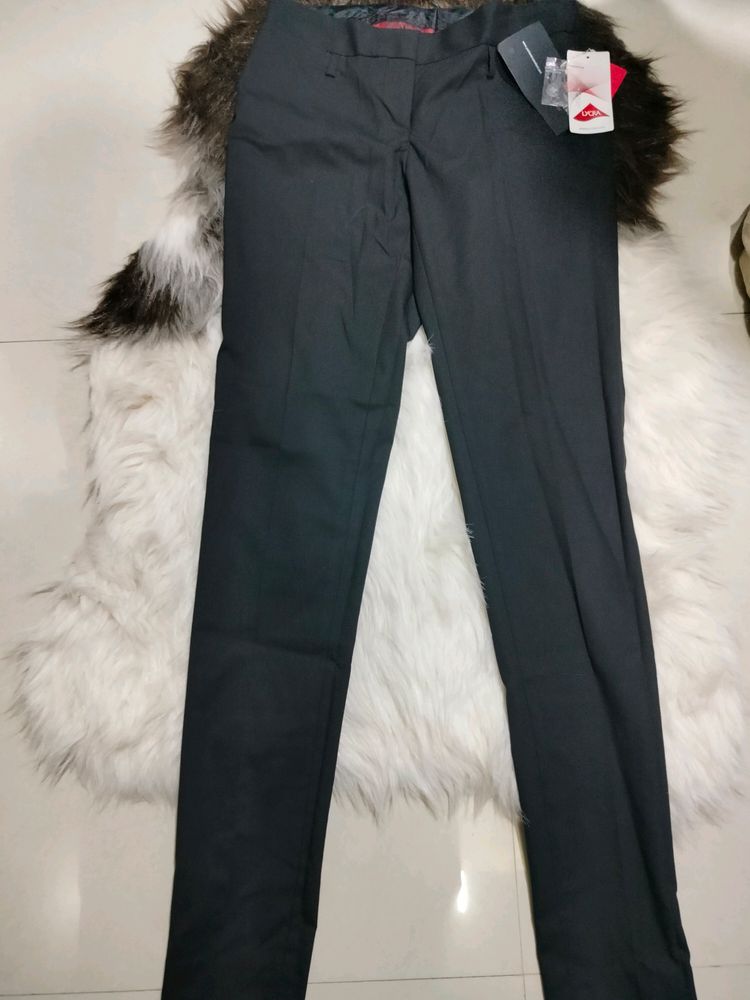 Park Avenue Women Formal Pants With Tag