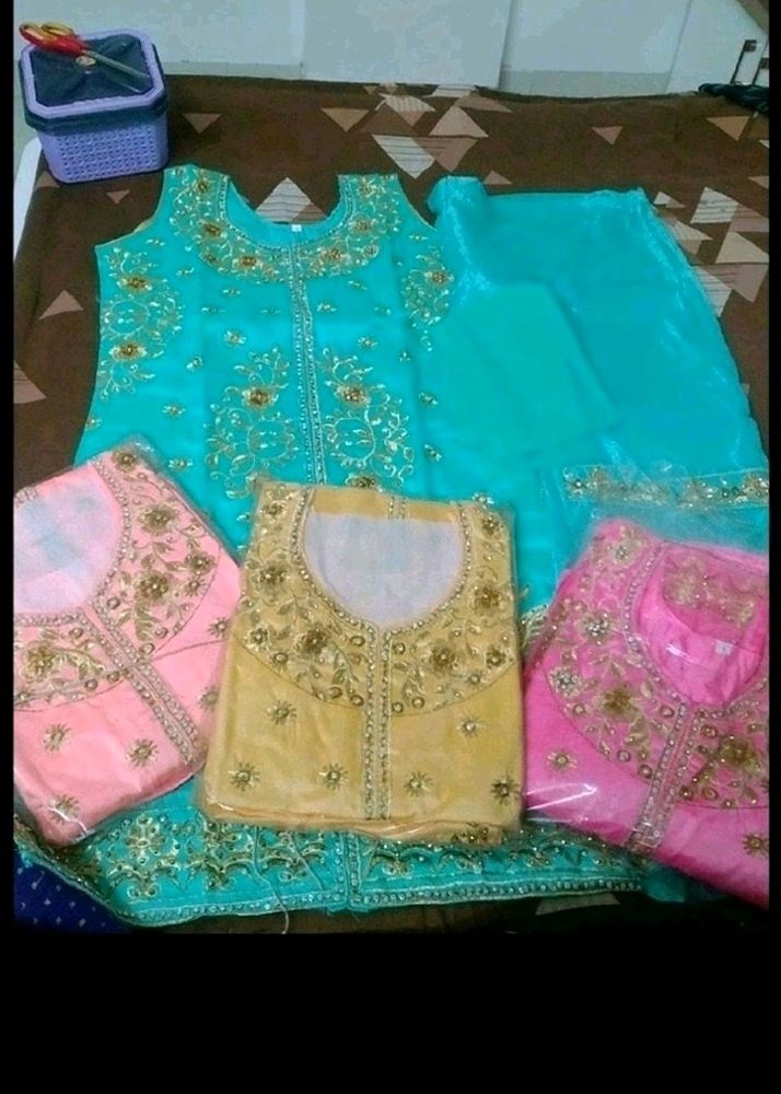 4 Colors Available Price per Piece