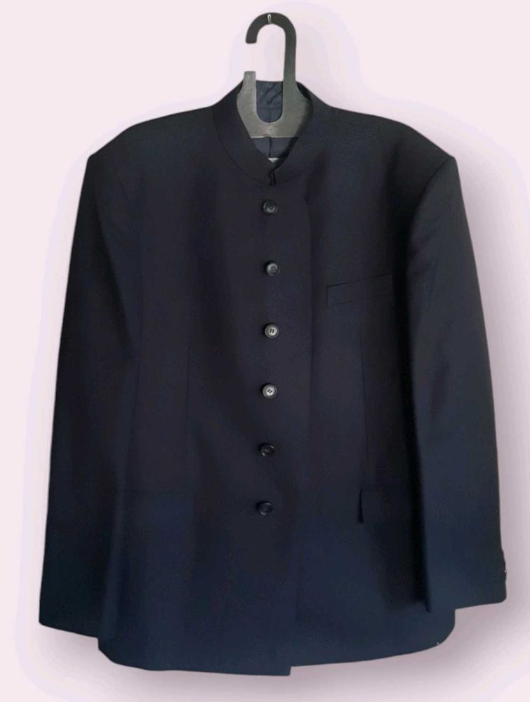 Raymond Blazer, (Chest 40,length 34)