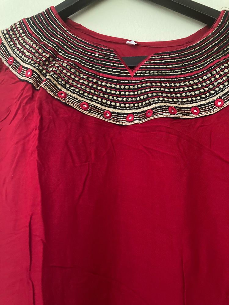 Red Kurti