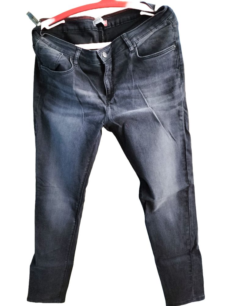 Cherokee Jeans In Faded Black