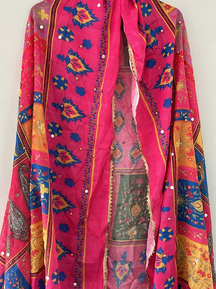 Pakistani dupatta