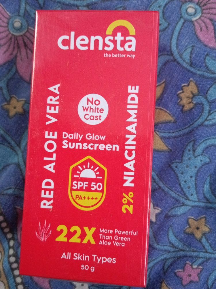 Clensta Red Aloe Vera Daily Glow Sunscreen