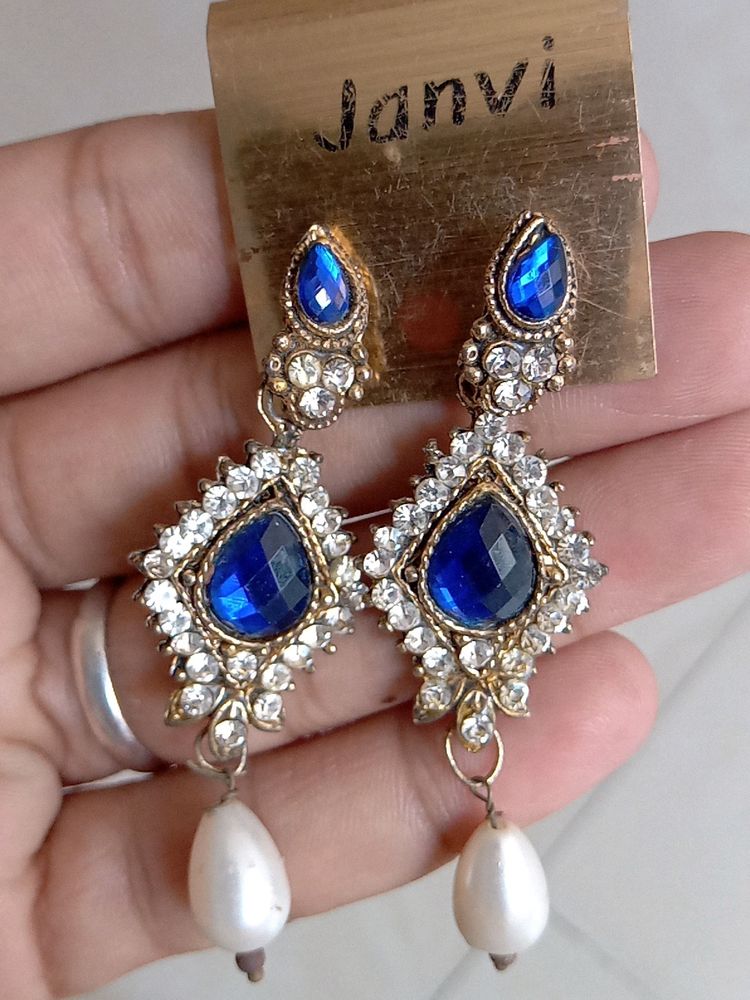 6 Earrings Pair With Pandal And  Bracelet