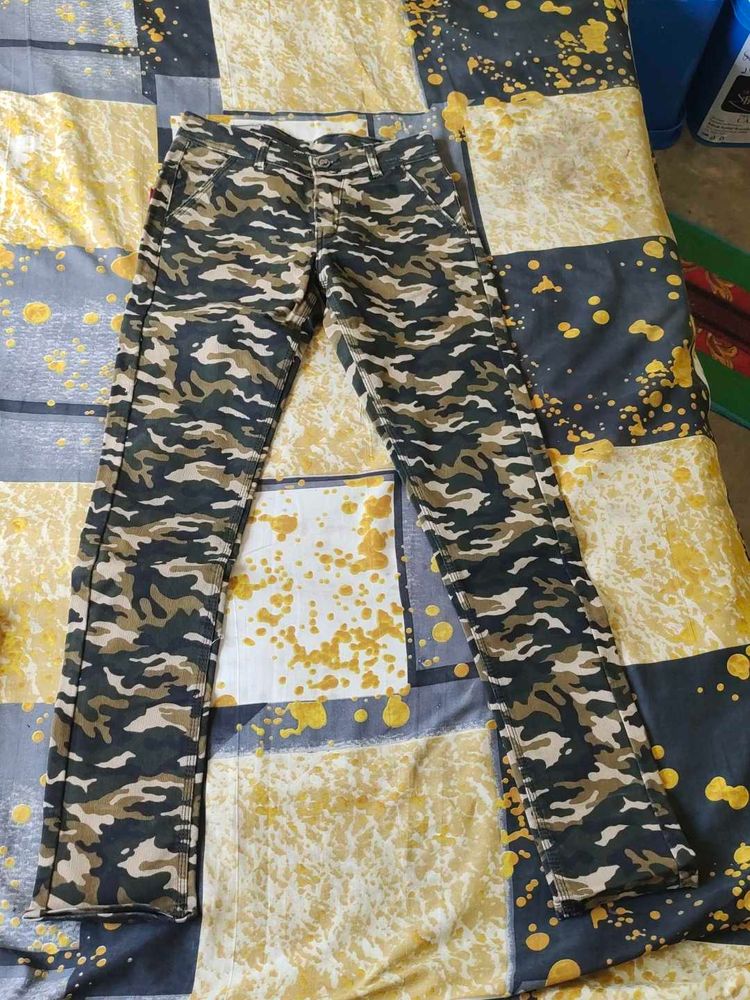 Army print, Regular casual pant for Men's