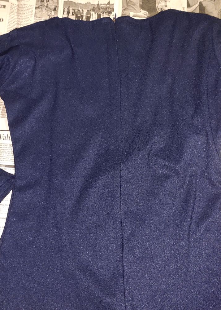 Royal Blue Top. Lightly Used. No Flaws. Bought It From Vishal Mega Mart. Good Quality Fabric