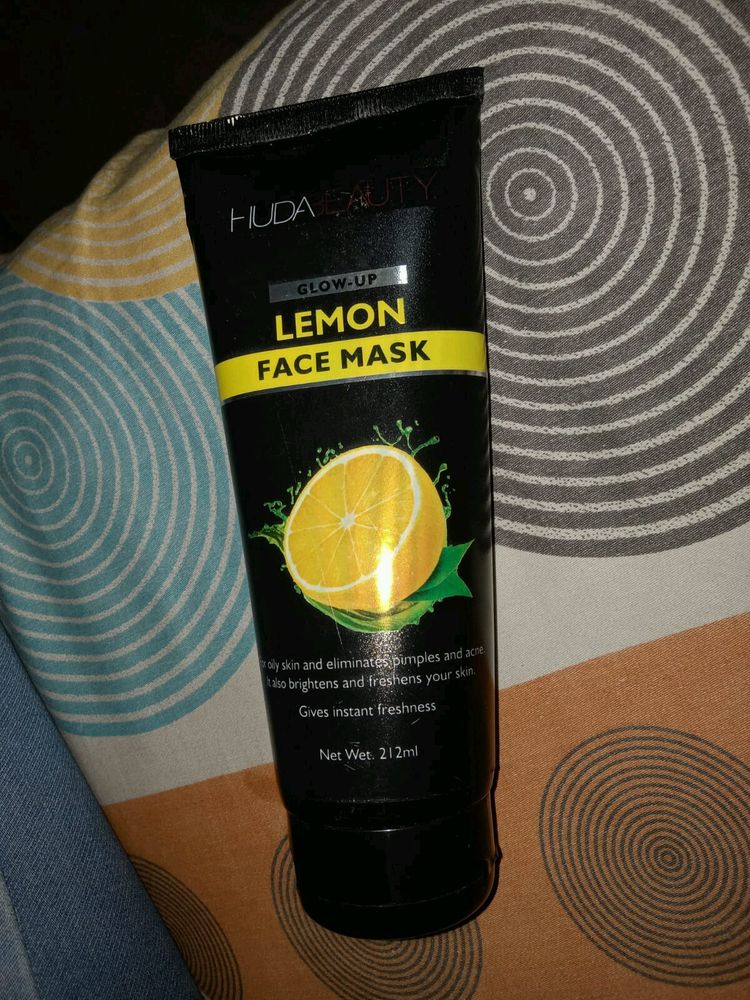 Huda Beauty Lemon Face Mask