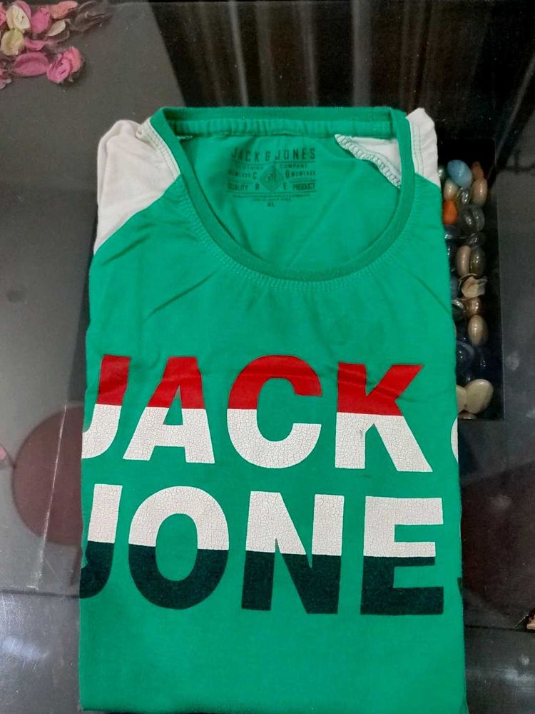 Jack and Jones XL size tshirt rare use good