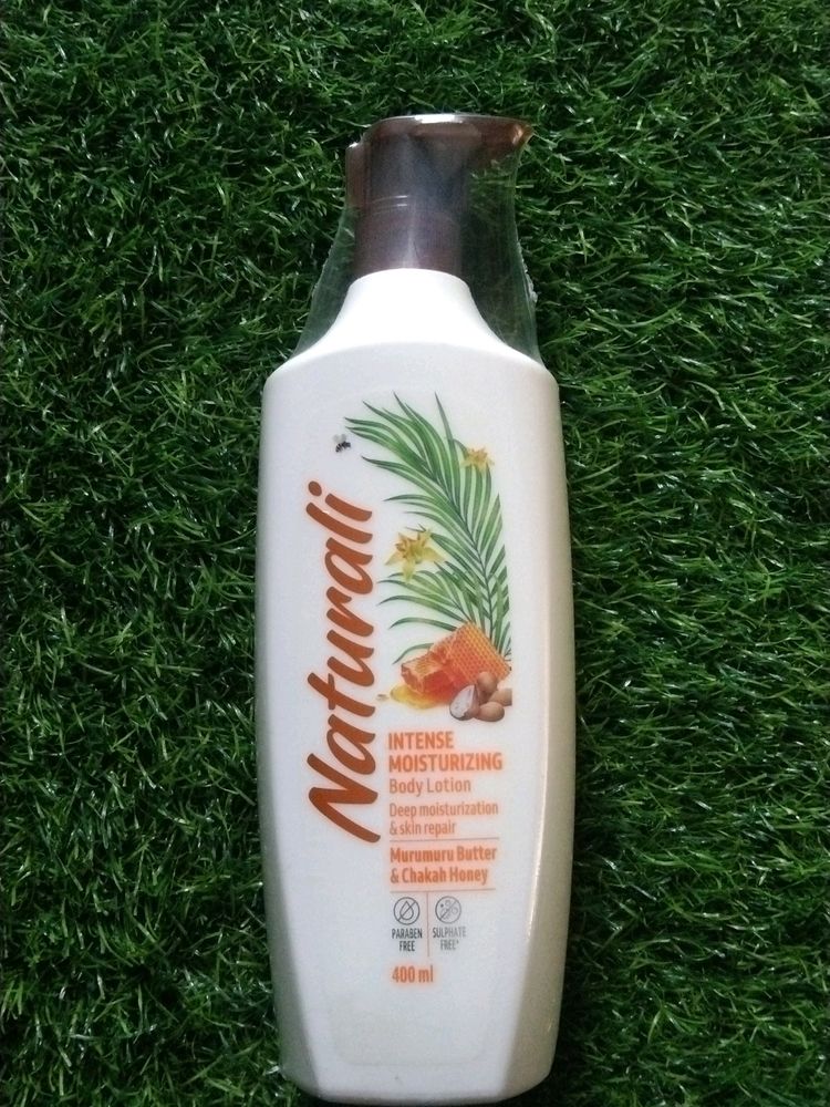 Naturali Intemse Moisturizer Body Lotion