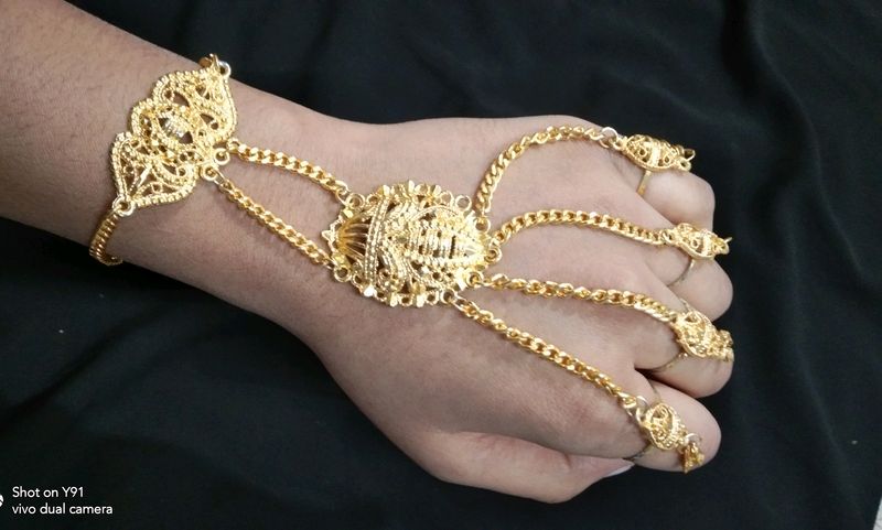 Bracelet With Four Finger Ring