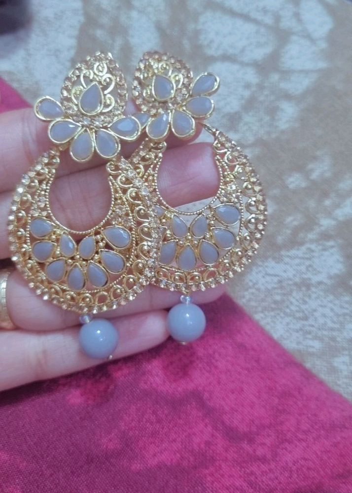 Beautiful Earring With Golden Body And Grey Stones